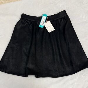 Skies Are Blue Elegant Black Skirt